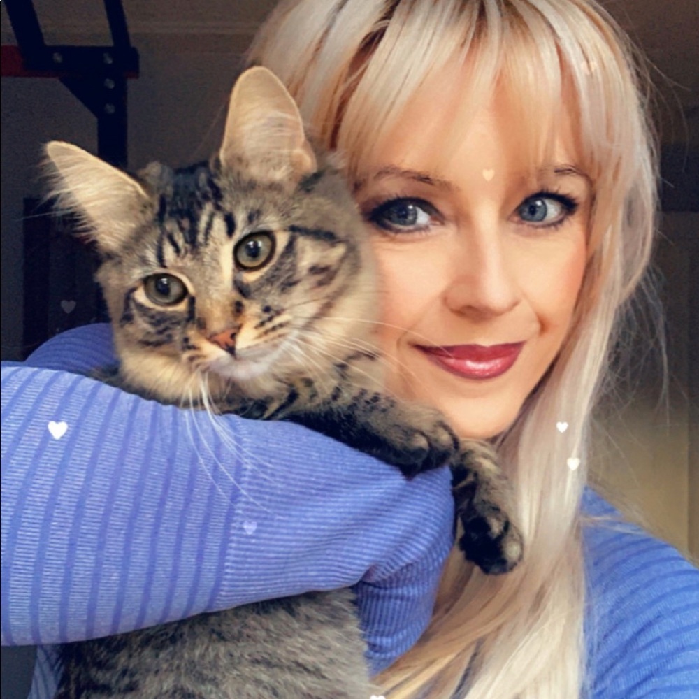 Meet your Posher, Renata